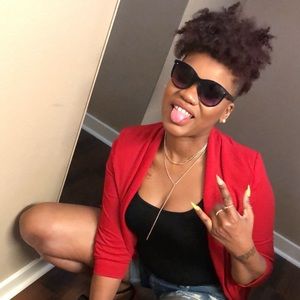 Meet your Posher, Tiffanie